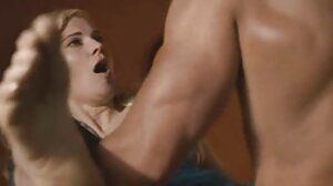 Scenen Legs On Shoulders med frestande Tegan James från Reality Kings youtube sexfilmer