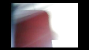 Närbild porr med sexfilmer med kändisar kåta Savannah Bond från True Anal