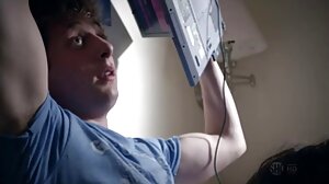 In sexfilmer med äldre kvinnor The Bed-video med underbara Skylar Vox från Vixen