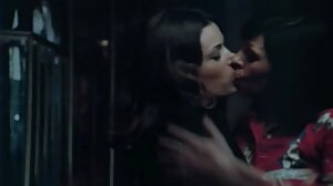 Milf-scen erotiska sexfilmer med grymma Ania Kinski från LetsDoeIt