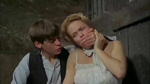 Missionsvideo med kåta Aiden sexfilmer med äldre kvinnor Ashley och Jane Rogers från Nubiles Porn